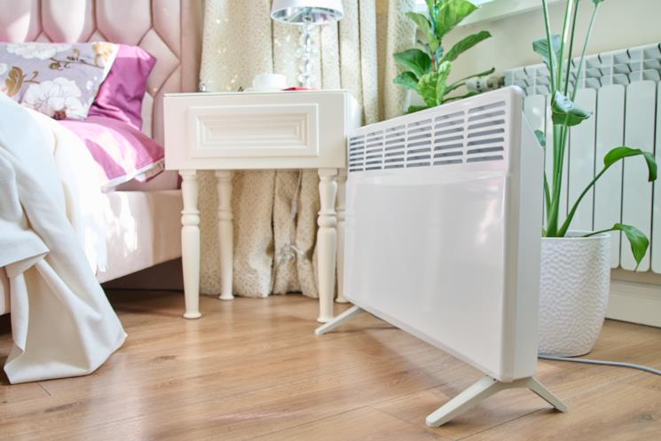 Radiarore posizionato vicino al letto
