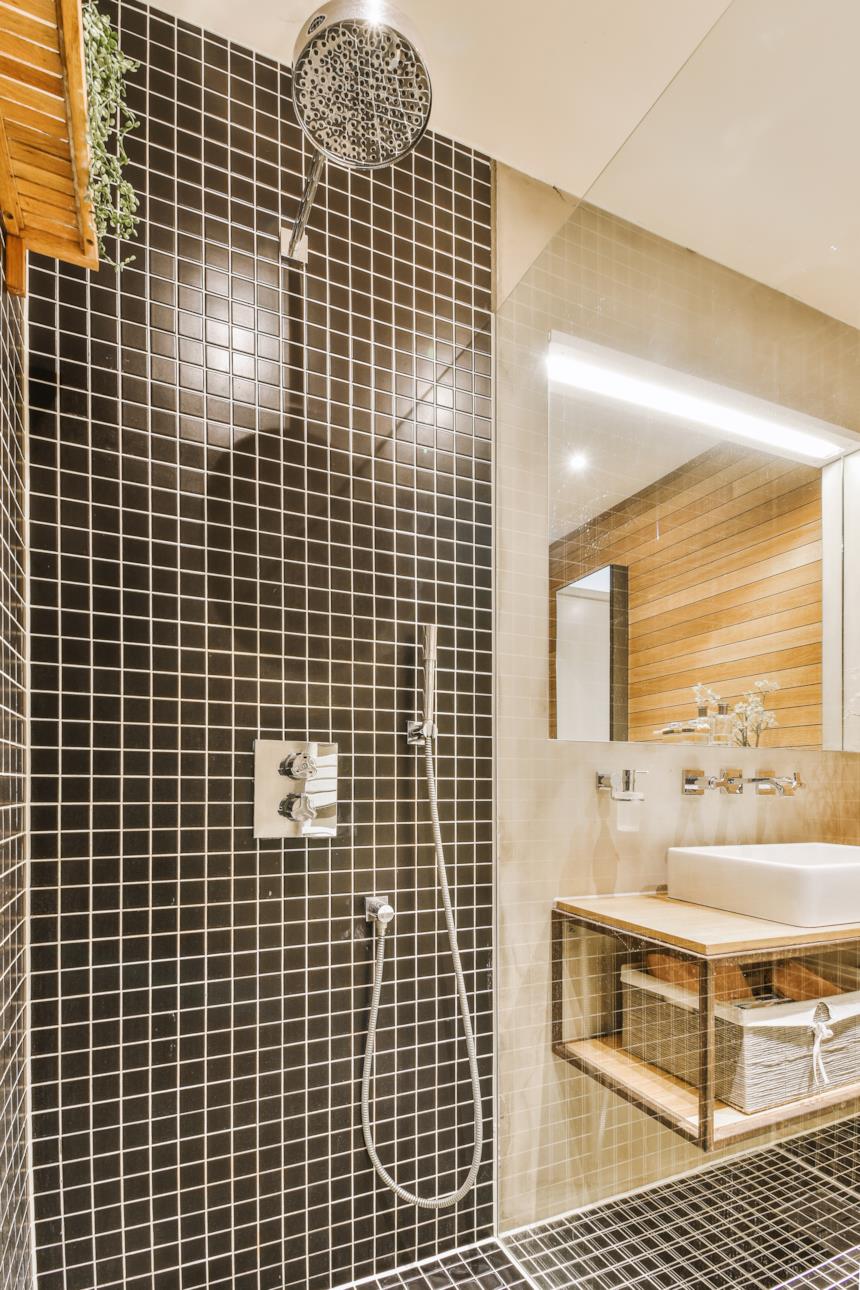 Bagno con cabina doccia