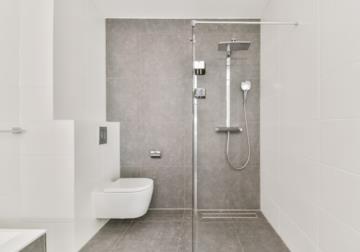 Doccia a pavimento senza piatto: come realizzarla