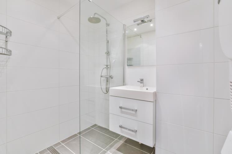 Bagno piccolo con doccia