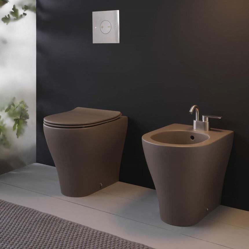 Set di sanitari marroni opachi di Flaminia