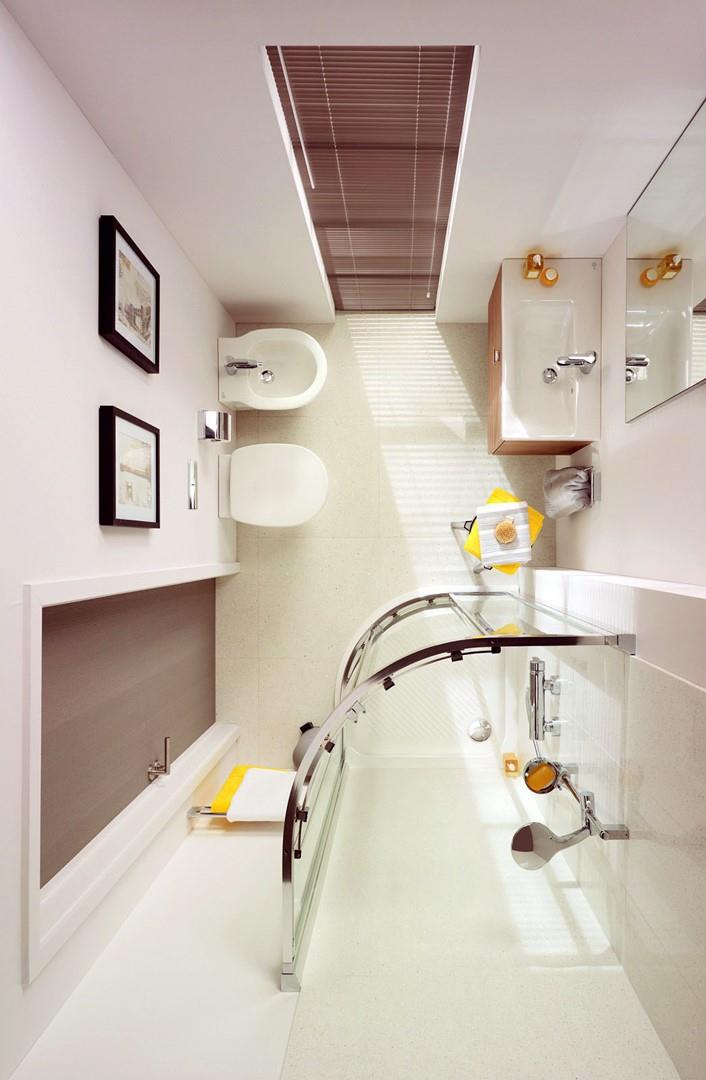 Bagno piccolo con doccia angolare di Ideal Standard