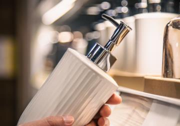 Meglio il porta sapone o dispenser?