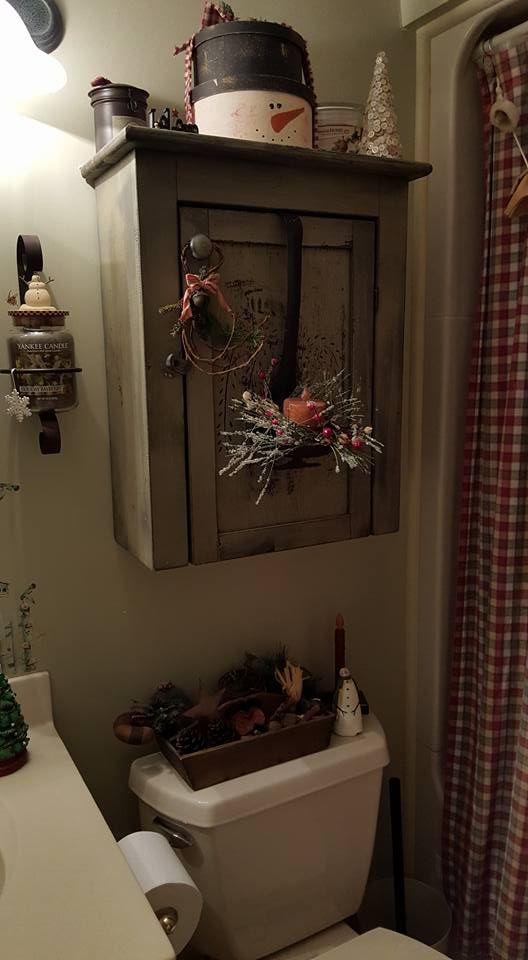 Bagno con decorazioni infantili natalizie