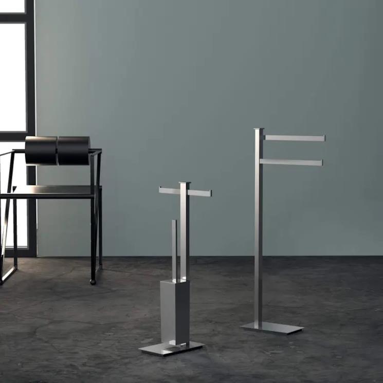 Piantana con due porta salvietta