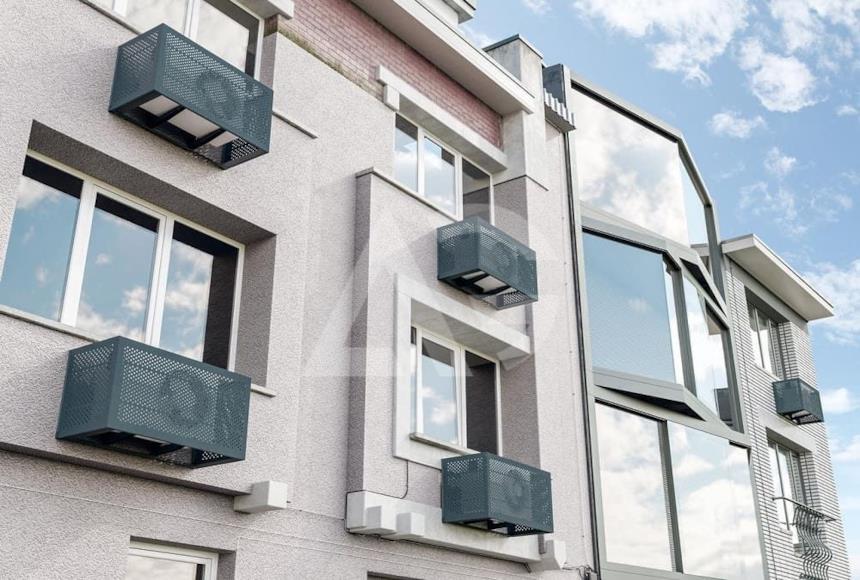 Copertura facciata esterna climatizzatore 