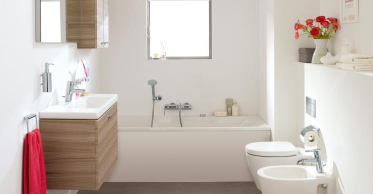 Composizione bagno con mobili Connect Space di Ideal Standard