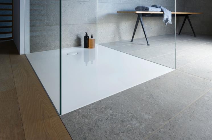 Piatto doccia bianco filo pavimento Duravit