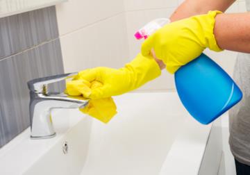 Come pulire il bagno con prodotti naturali