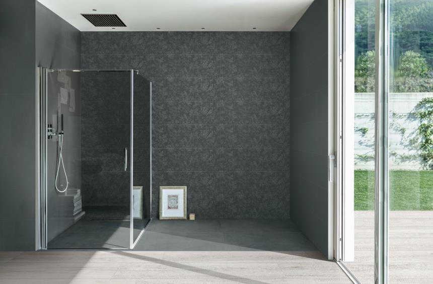 Bagno con piastrelle Marazzi Momenti