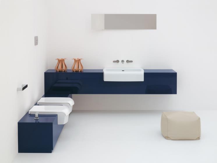 Mobile bagno sospeso: come scegliere l'arredo giuso