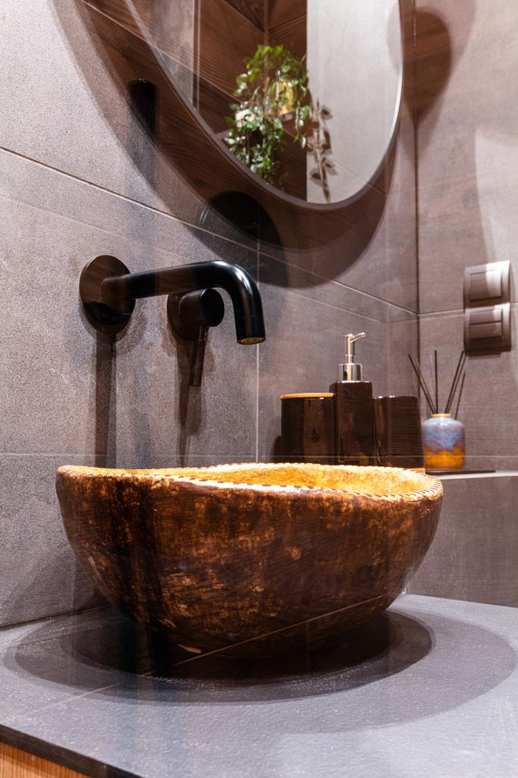 Lavabo da appoggio in legno