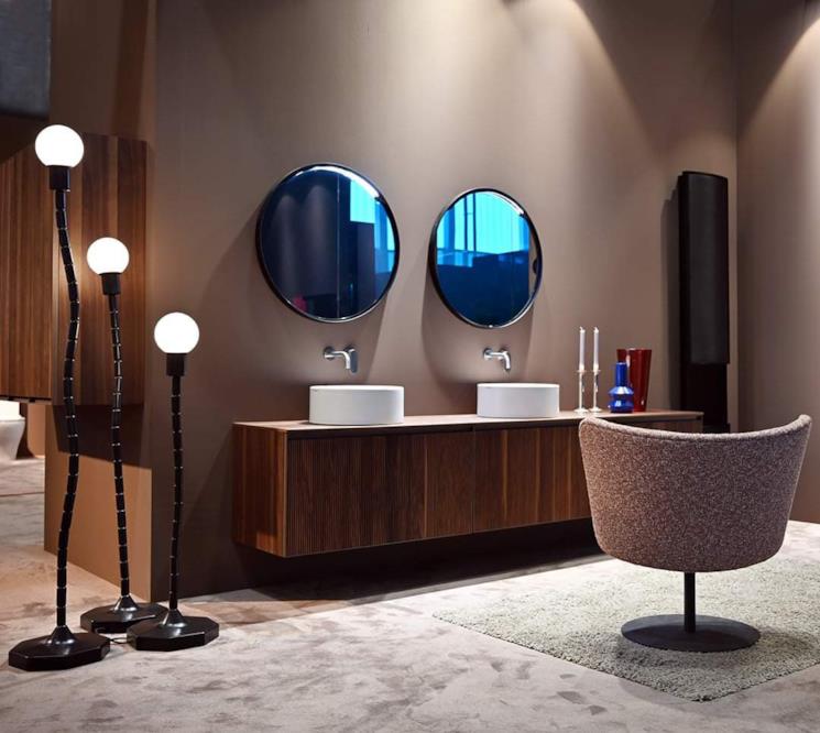 Composizione bagno moderno con mobili in legno Cubika di Flaminia