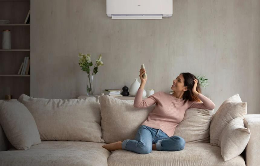 Climatizzatore bianco a parete Haier 