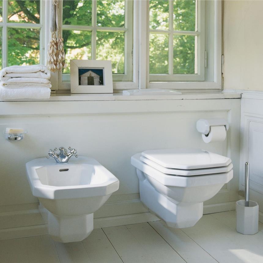 Set sanitari fissi dalla forma squadrata 