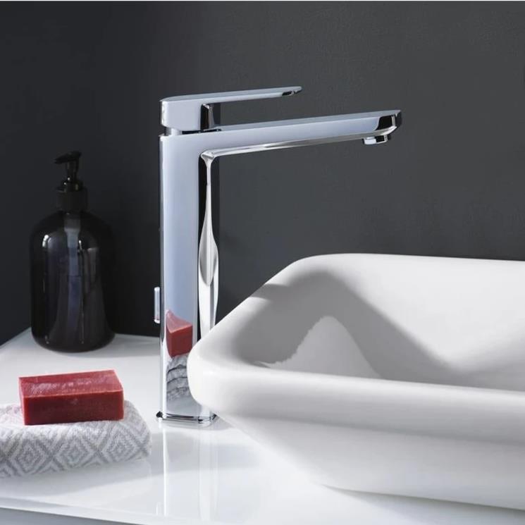 Miscelatore monocomando da appoggio su piano