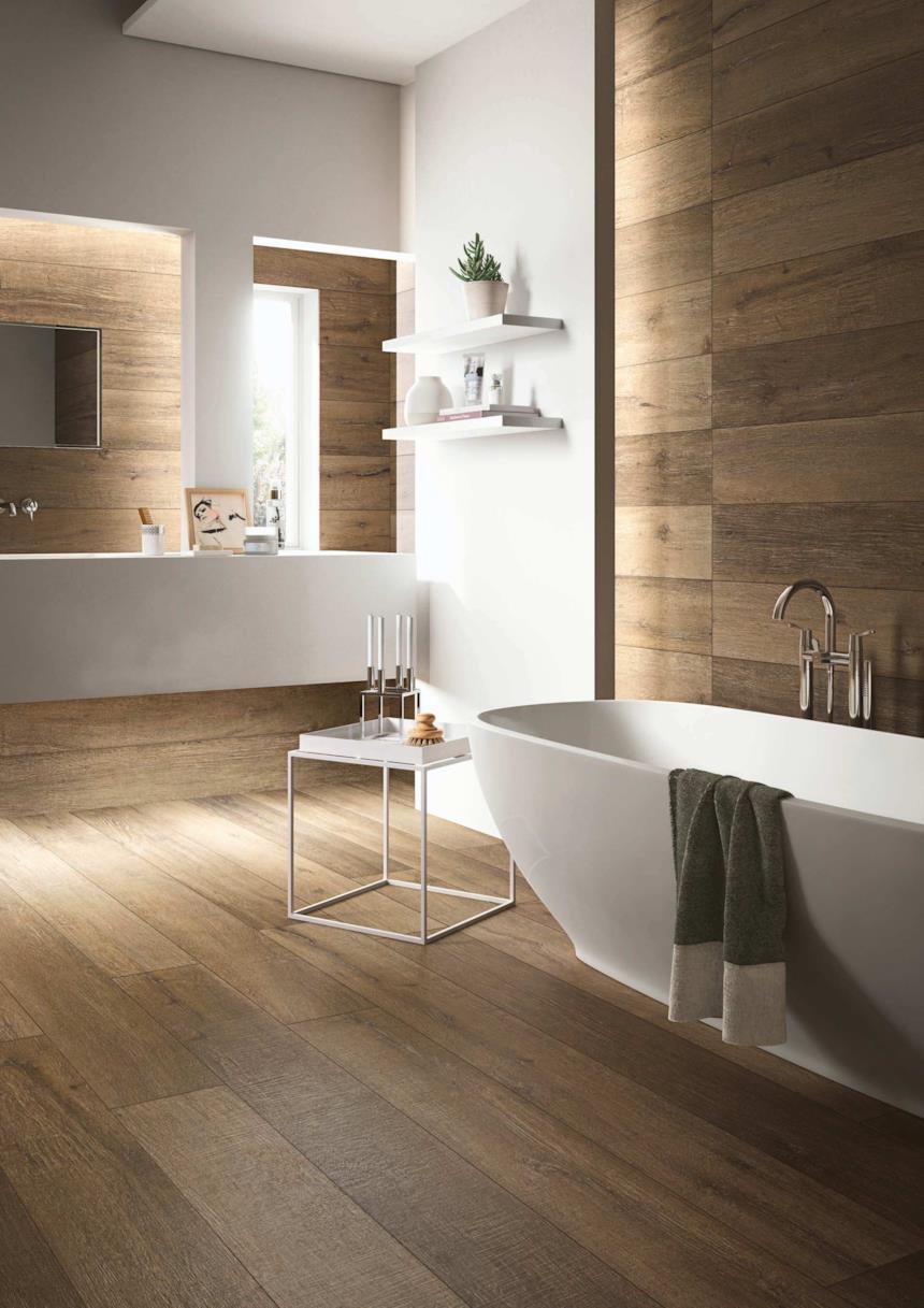Bagno in gres porcellanato effetto legno