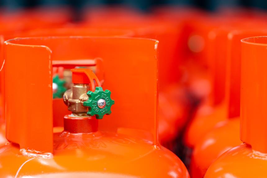 Dettaglio della chiusura della bombola a gas 