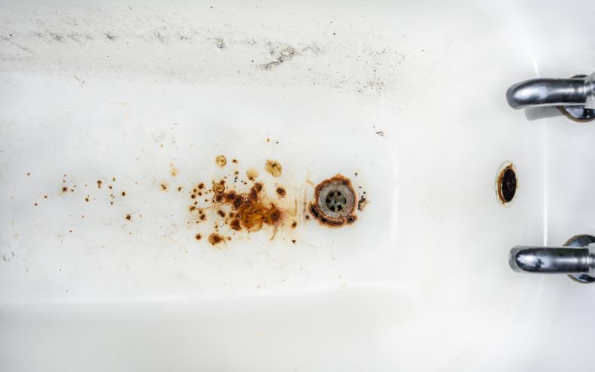 Vasca da bagno rovinata