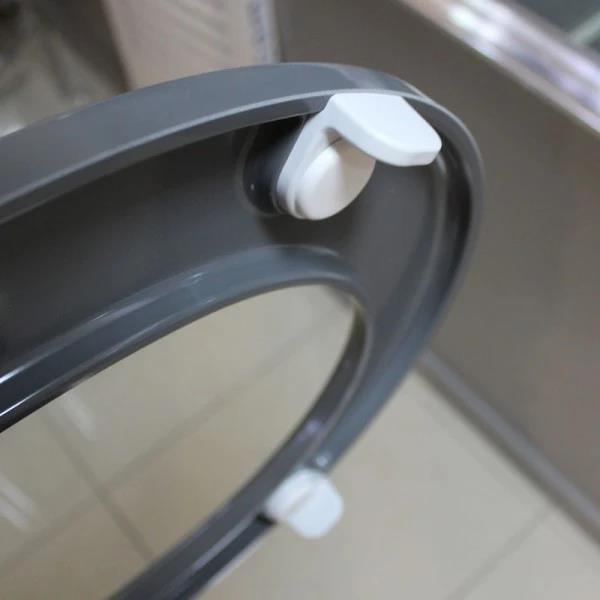 Anello con ganci di fissaggio