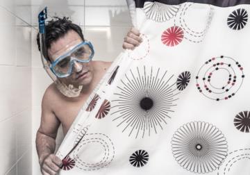 Come pulire al meglio la tenda della doccia