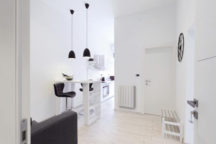 Termosifone Deltacalor bianco con arredo white