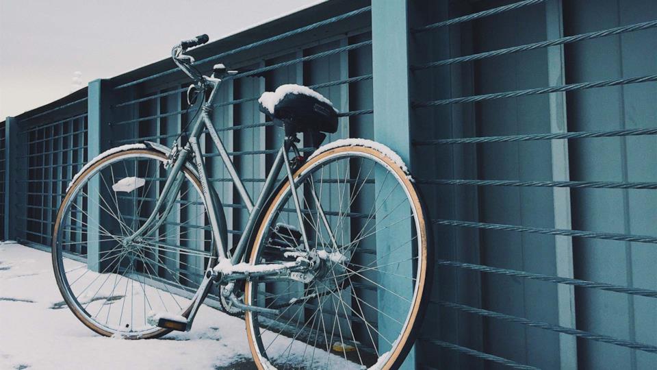 Regali di Natale: le idee migliori per un ciclista che ha tutto I migliori regali di Natale per ciclisti, idee originali e divertenti