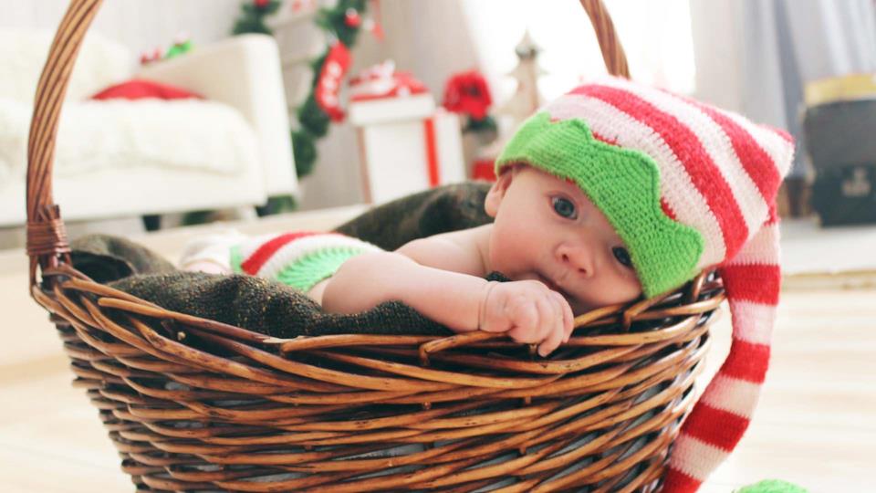 Regali di Natale fai da te per bambini I migliori regali di Natale creativi per bambini: la cesta dei tesori