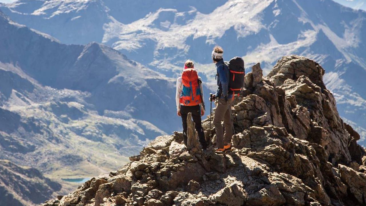 I migliori bastoncini da trekking per divertirsi in montagna (e salvare la salute!)