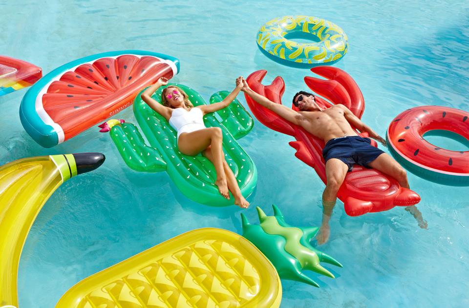 Materassini da piscina di Sunnylife Materassini gonfiabili da piscina di Sunnylife