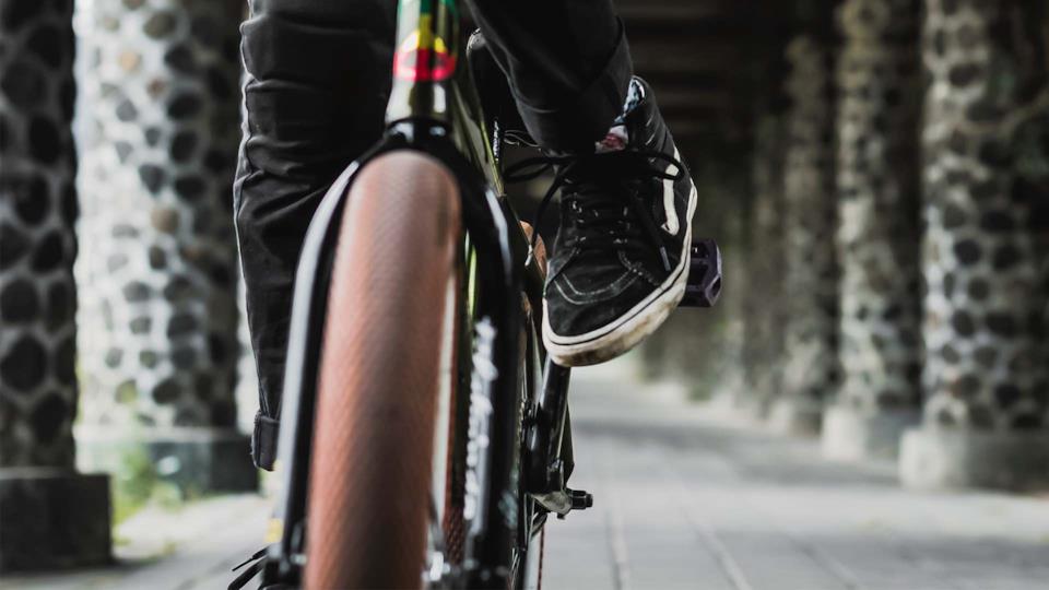 Cosa regalare agli amici ciclisti? Ecco i migliori regali di Natale Idee regalo di Natale per ciclisti