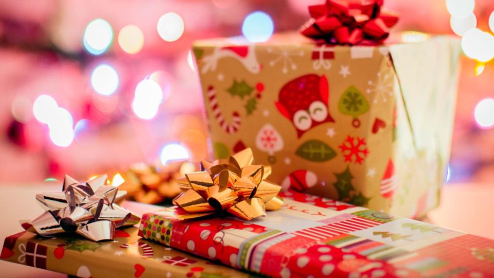 Come scegliere un regalo di Natale per bambini Cosa regalare a Natale ai bambini
