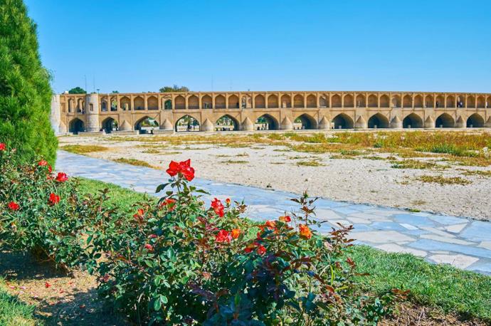 Si-o-se Pol bridge, Isfahan, Iran