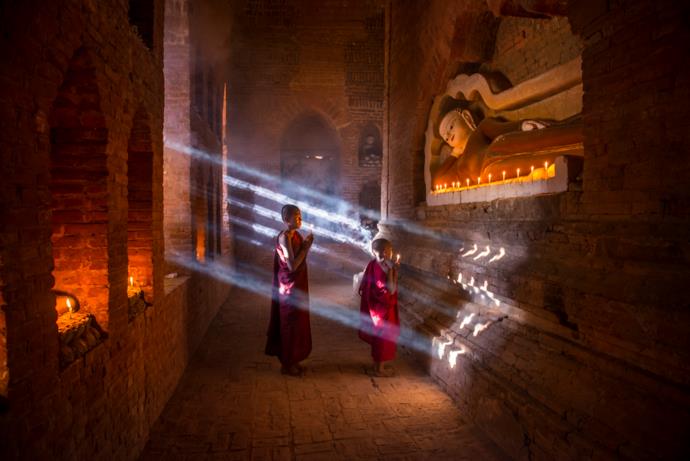 Giovane Monaci buddisti del Myanmar