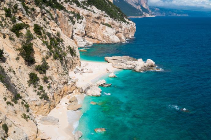 Cala Mariolu vicino a Ogliastra, una delle spiagge più belle della Sardegna