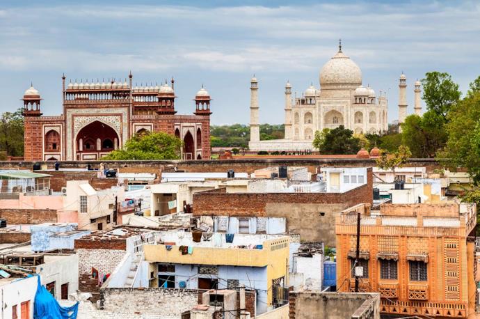 Vista di Agra con Taj Mahal, India