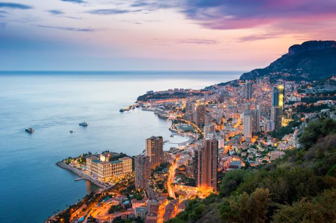 Tramonto sul principato di Monaco, Francia
