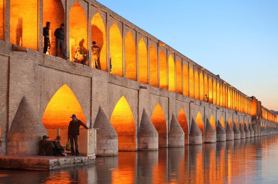 Archi del Ponte Khaju a Isfahan, Iran