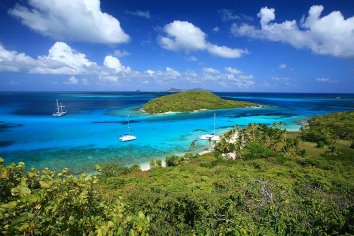 Caraibi, Tobago Cays tra le isole Grenadine.