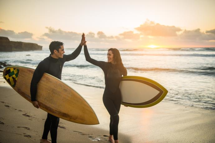 Due surfisti a San Diego