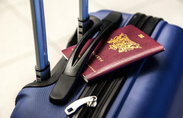 Passaporto su valigia