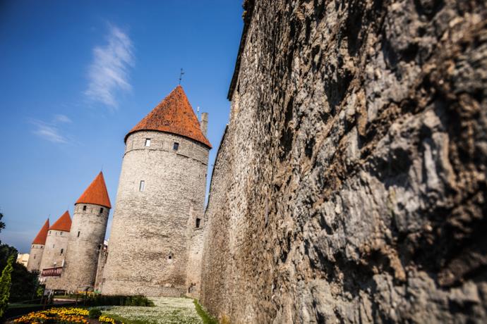 Mura e torri antiche di Tallinn