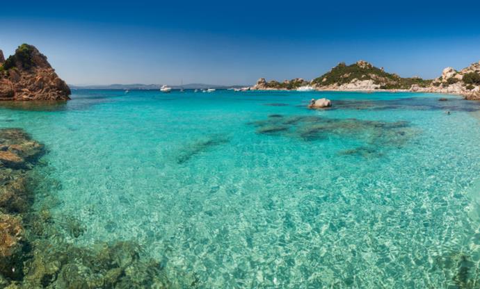 Il mare azzurro della Sardegna