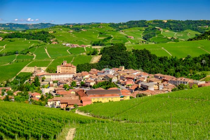 Il Piemonte e Barolo dove si produce il pregiatissimo vino