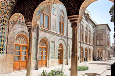 Il bello di un viaggio in Iran? Perdersi tra i giardini persiani