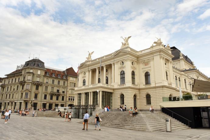 L'Opernahaus di Zurigo