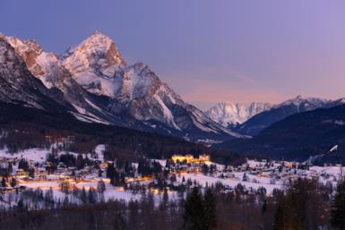 Come organizzare le vacanze sulla neve a Cortina 2019: tutto su skipass, trasporti, hotel, ristoranti ed eventi