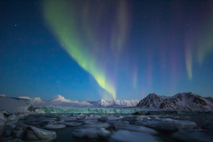 Ghiacciai e aurora boreale alle Svalbard