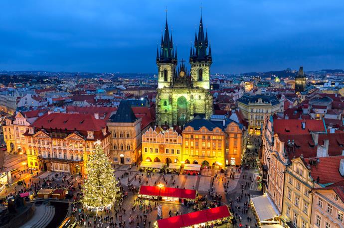 Panorama dei mercatini di Natale a Praga