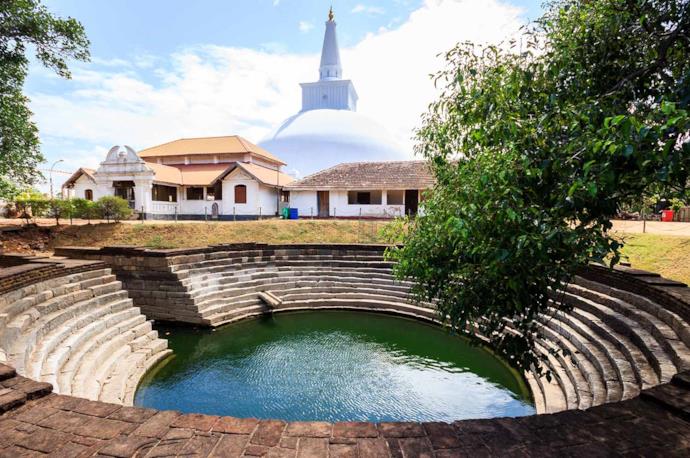 Uno stupa buddhista ad Anhuradapura in Sri Lanka